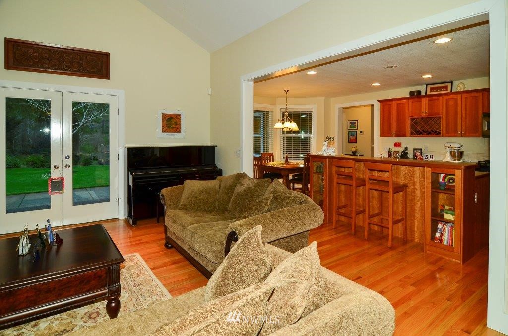 4612 Shellridge Road Northwest Olympia, WA 98502 - Photo 8 of 25 Gallery Image 8