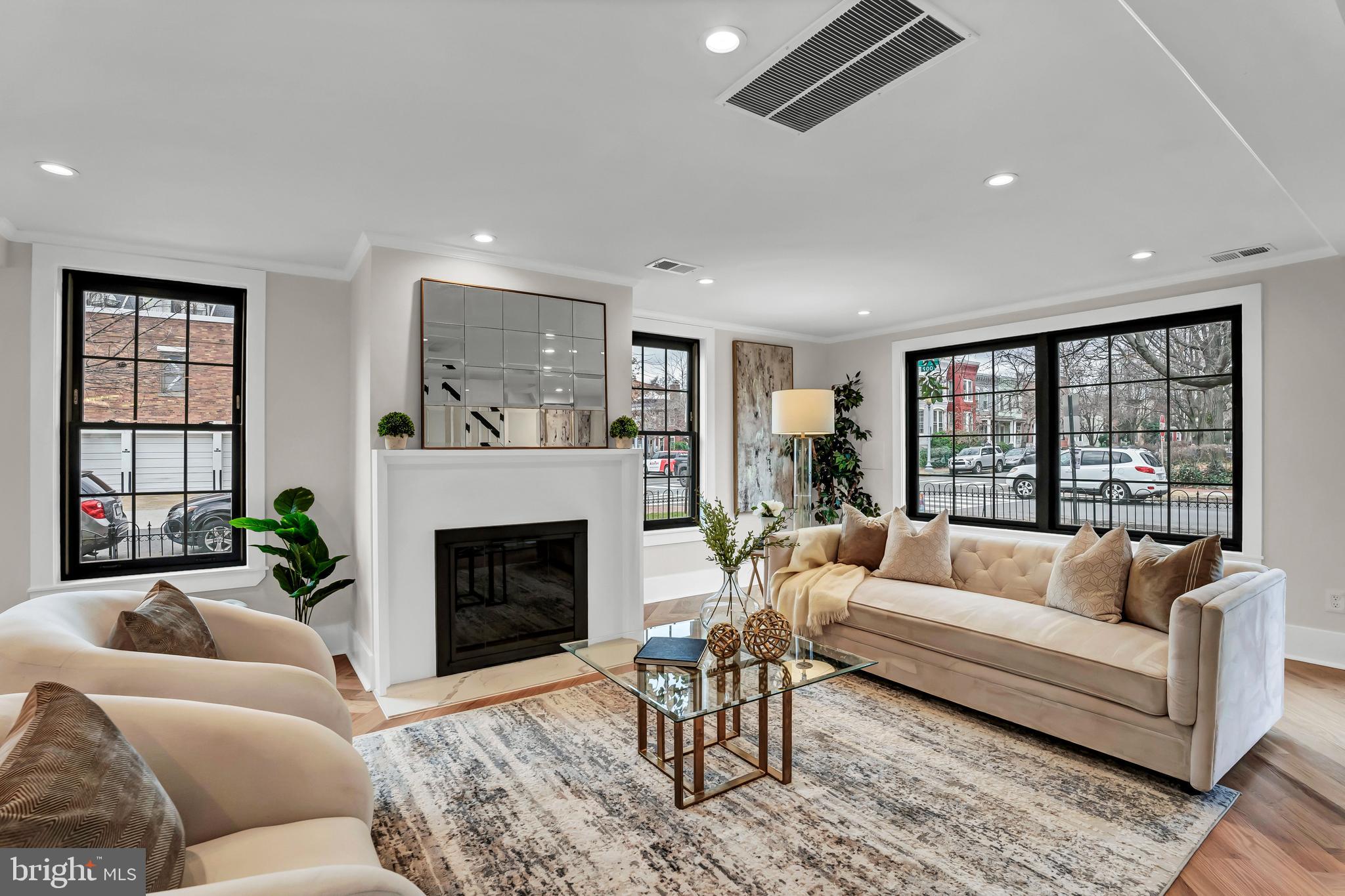 700 9th Street Southeast Washington, DC 20003 - Photo 9 of 59