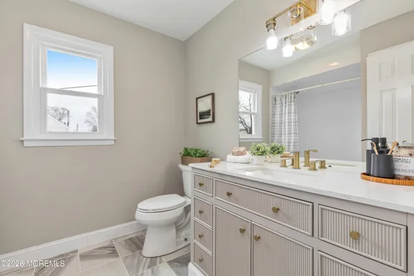 $699,900 | 20 Surrey Drive, Hazlet, NJ 07730