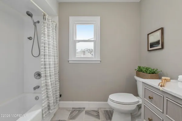 $699,900 | 20 Surrey Drive, Hazlet, NJ 07730