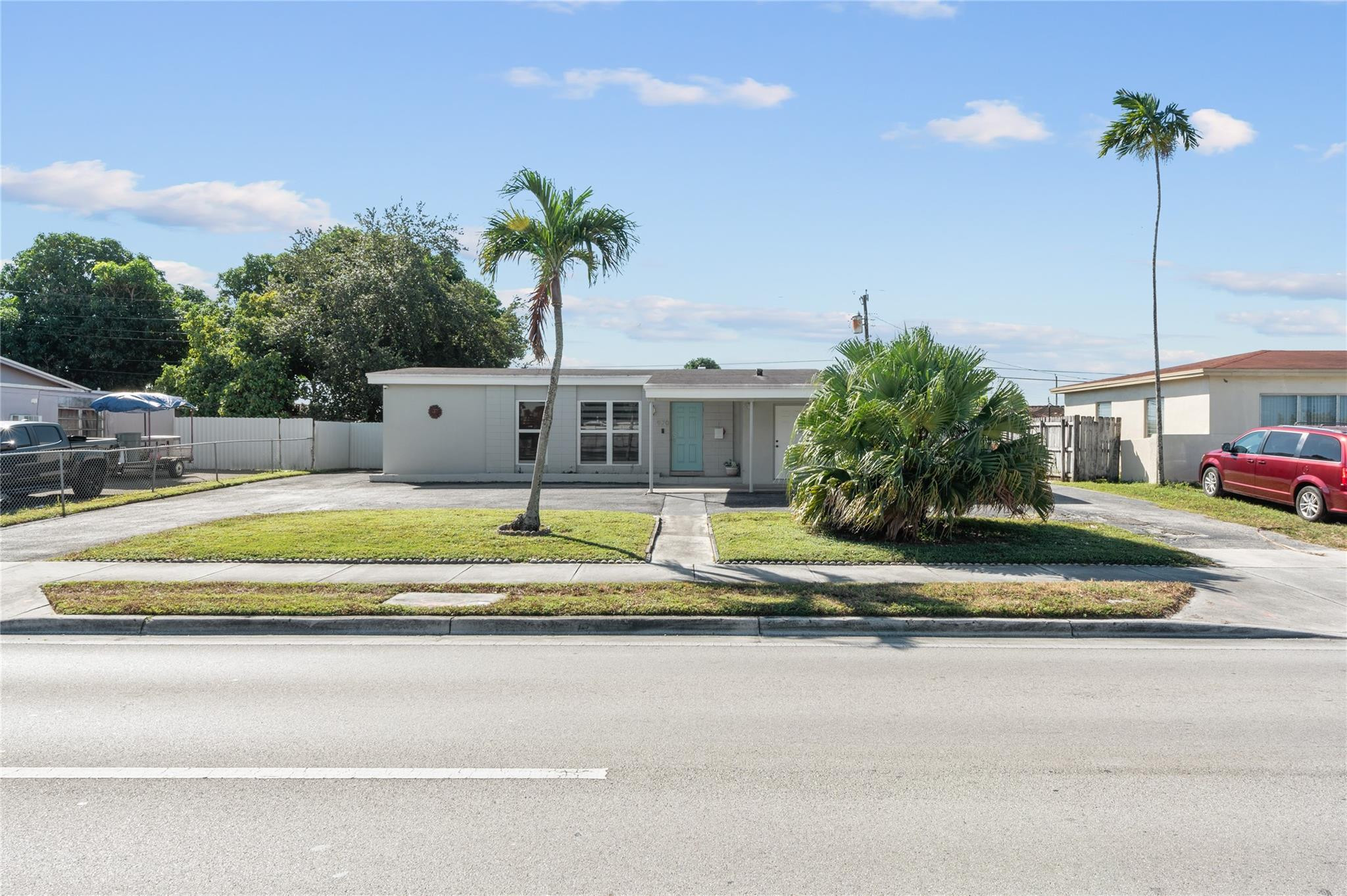 970 West 68th Street Hialeah, FL 33014 - Photo 3 of 28 Photo 3