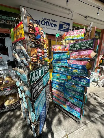 $215,000 | 5925 Shore Boulevard South, Unit 505, Gulfport, FL 33707