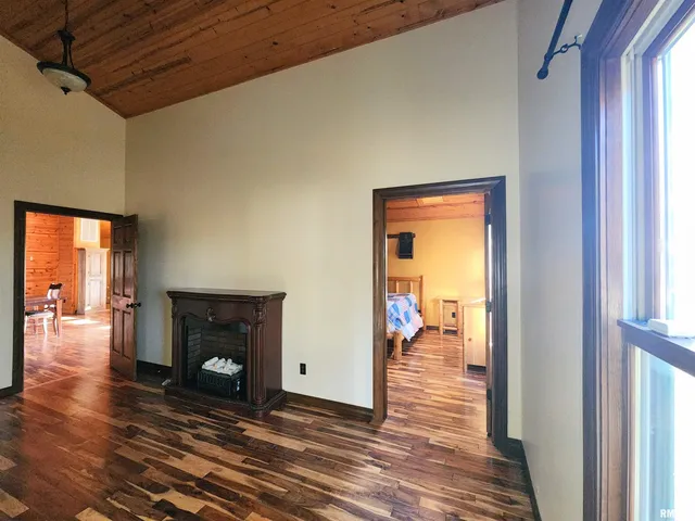 $779,000 | 253 Ween Road, De Soto, IL 62924