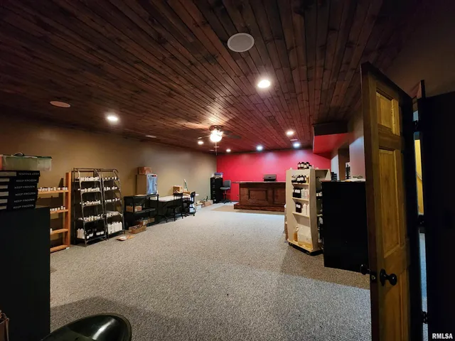 $779,000 | 253 Ween Road, De Soto, IL 62924