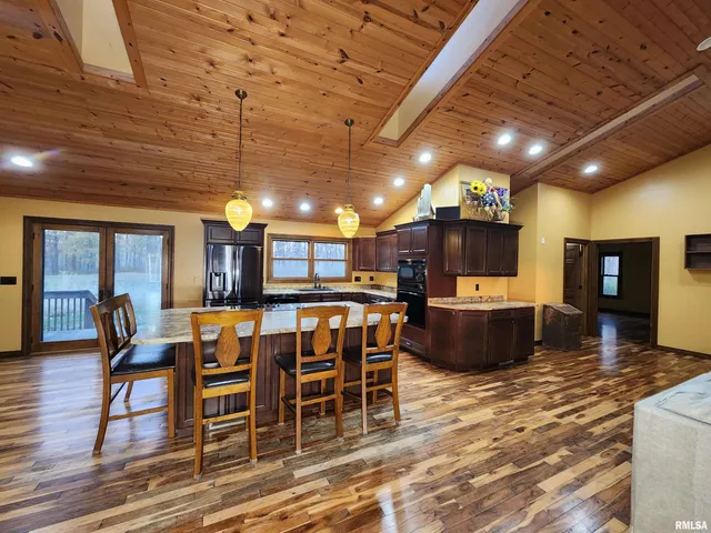 $779,000 | 253 Ween Road, De Soto, IL 62924