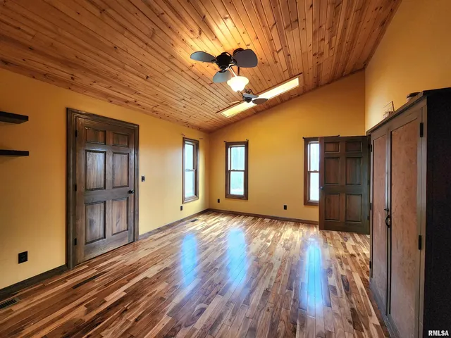 $779,000 | 253 Ween Road, De Soto, IL 62924