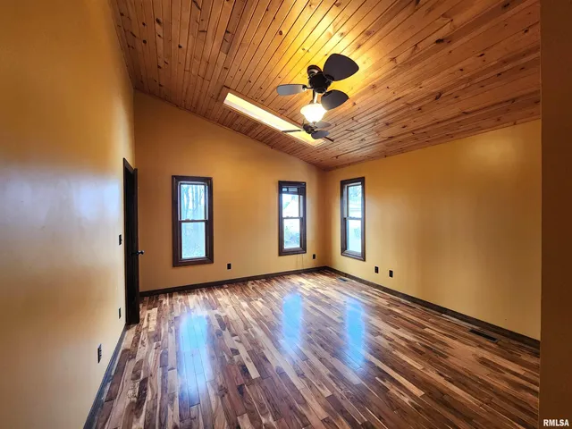 $779,000 | 253 Ween Road, De Soto, IL 62924