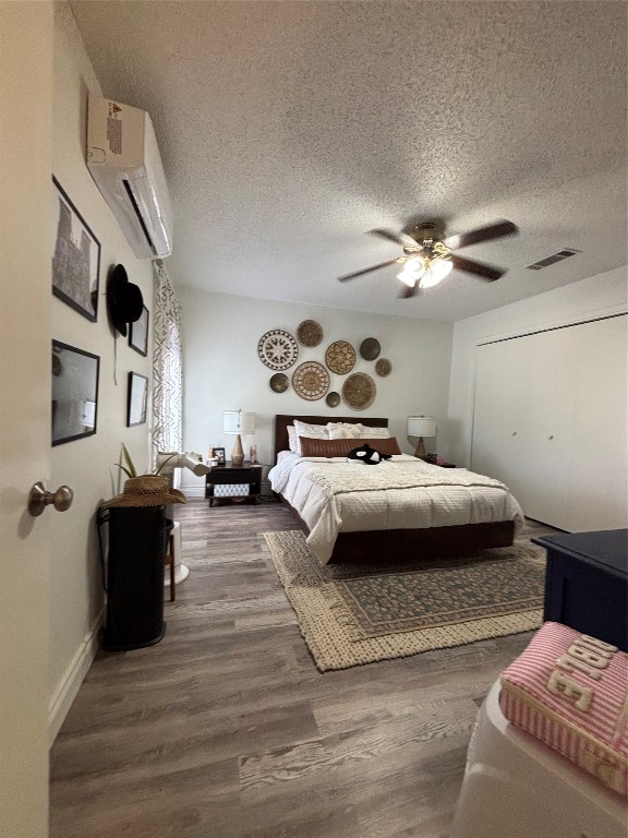 30 Oak Villa Road Canyon Lake, TX 78133 - Photo 19 of 29 a bedroom with a bed and ceiling fan