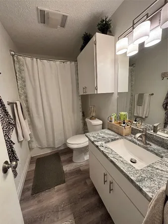 $1,700 | 30 Oak Villa Road, Canyon Lake, TX 78133