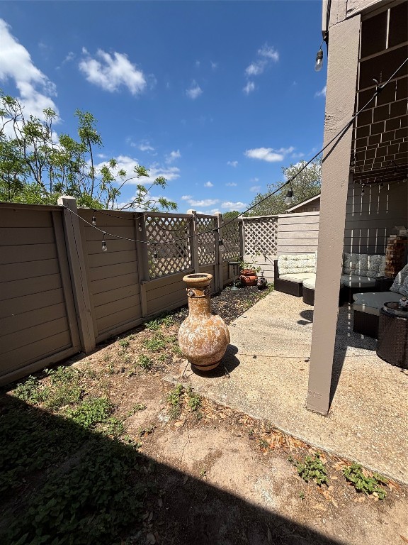 30 Oak Villa Road Canyon Lake, TX 78133 - Photo 26 of 29 Small private backyard.