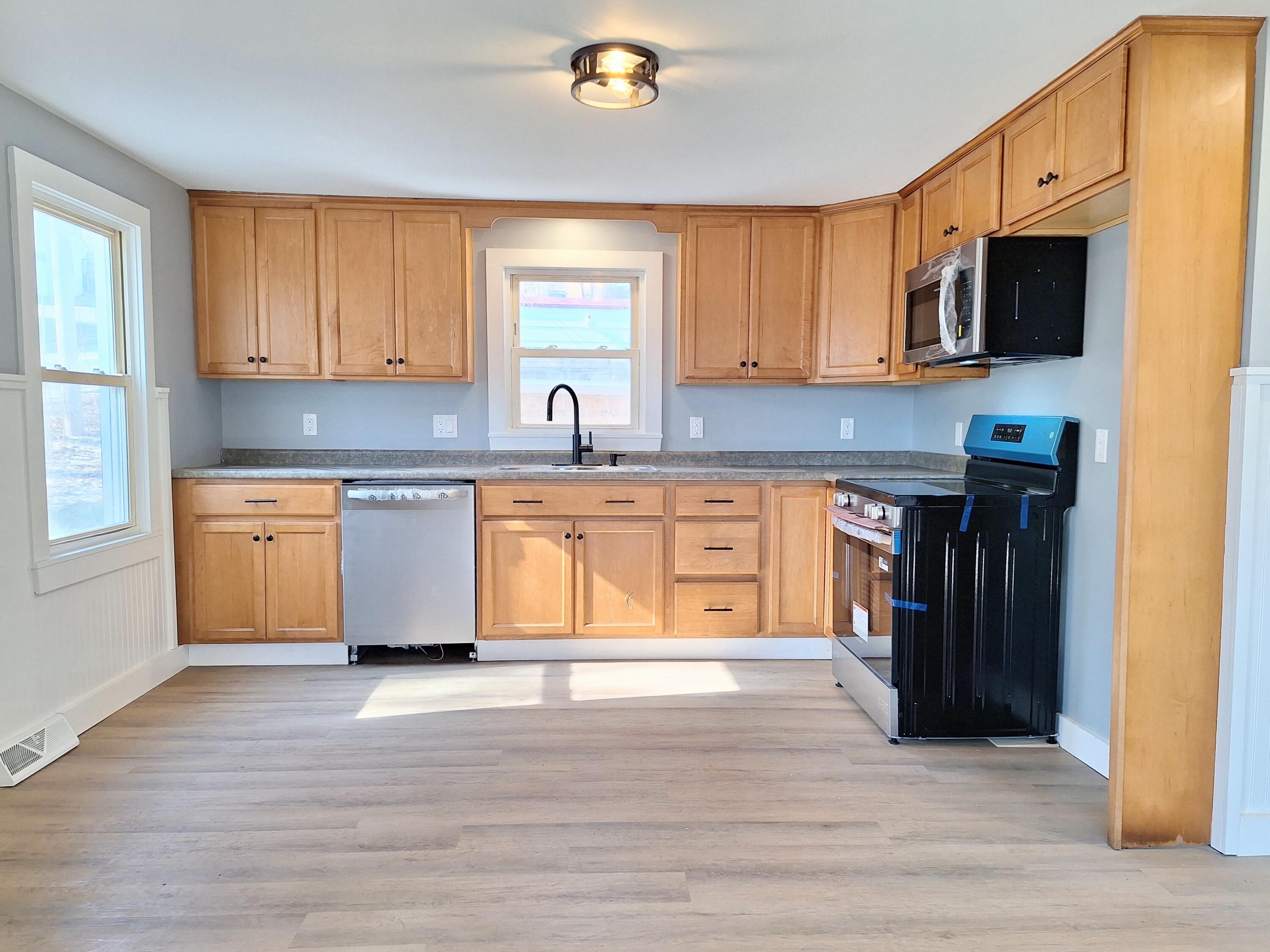 155 2nd Street Auburn, ME 04210 - Photo 4 of 47 Kitchen