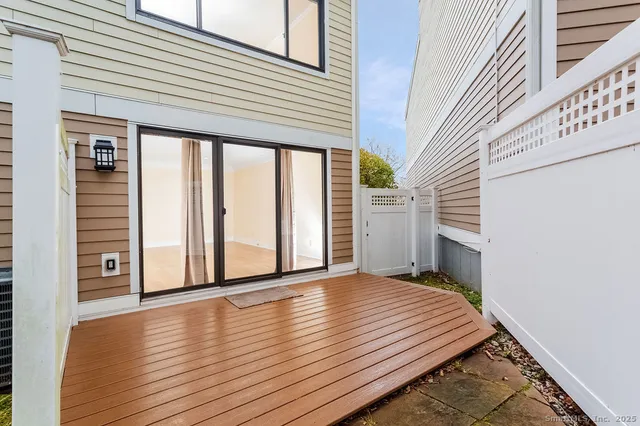 a view of entryway and hall