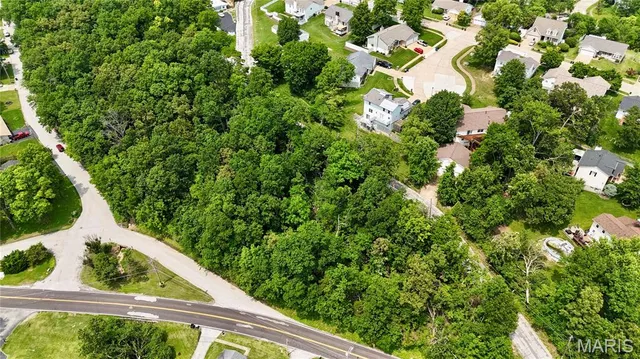 $200,000 | 14-15 Valmont Drive, Arnold, MO 63010