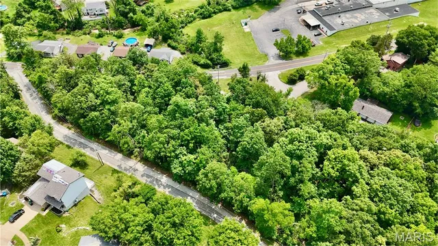 $200,000 | 14-15 Valmont Drive, Arnold, MO 63010