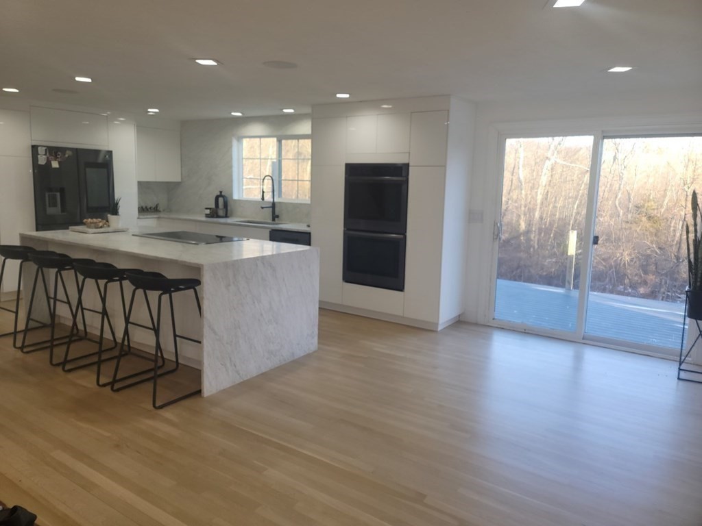 8 Sanfred Road Leicester, MA 01524 - Photo 7 of 21 Gallery Image 7