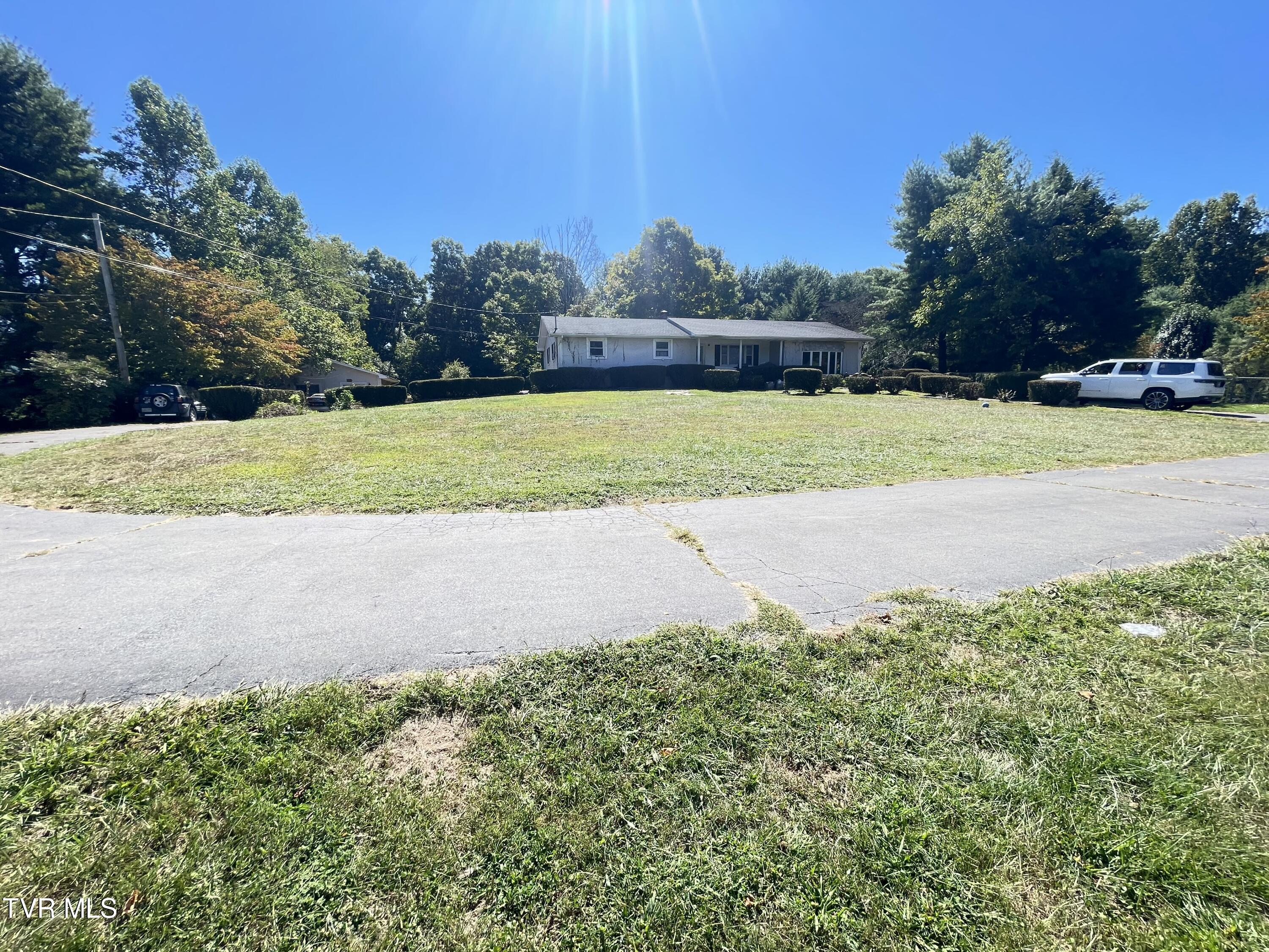 322 Max Jett Road Johnson City, TN 37601 - Photo 14 of 22 IMG_4374