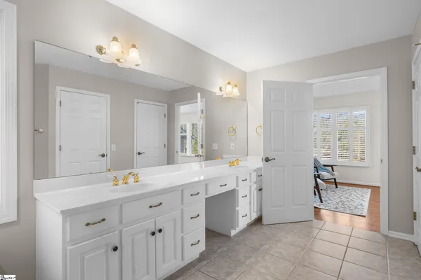$1,485,000 | 118 Pinnacle Pointe Drive, West Union, SC 29696