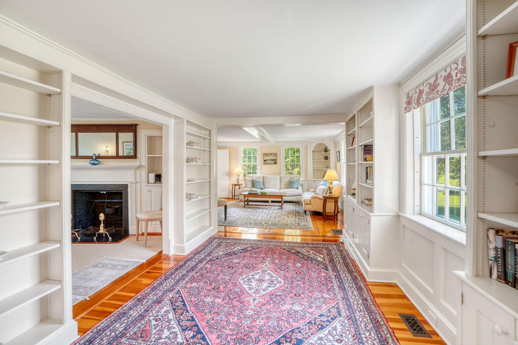 31 Lamberts Cove Road Vineyard Haven, MA 02568 - Photo 12 of 37 31 Lambert's Cove Rd-31LOW RES031