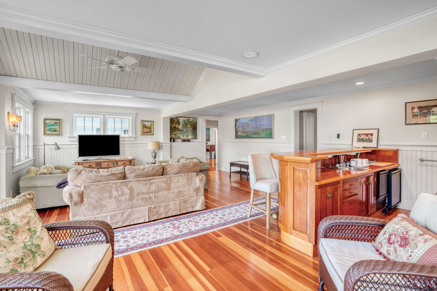 31 Lamberts Cove Road Vineyard Haven, MA 02568 - Photo 14 of 37 31 Lambert's Cove Rd-12LOW RES012