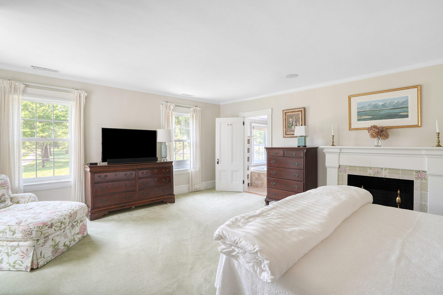 31 Lamberts Cove Road Vineyard Haven, MA 02568 - Photo 18 of 37 31 Lambert's Cove Rd-43LOW RES043