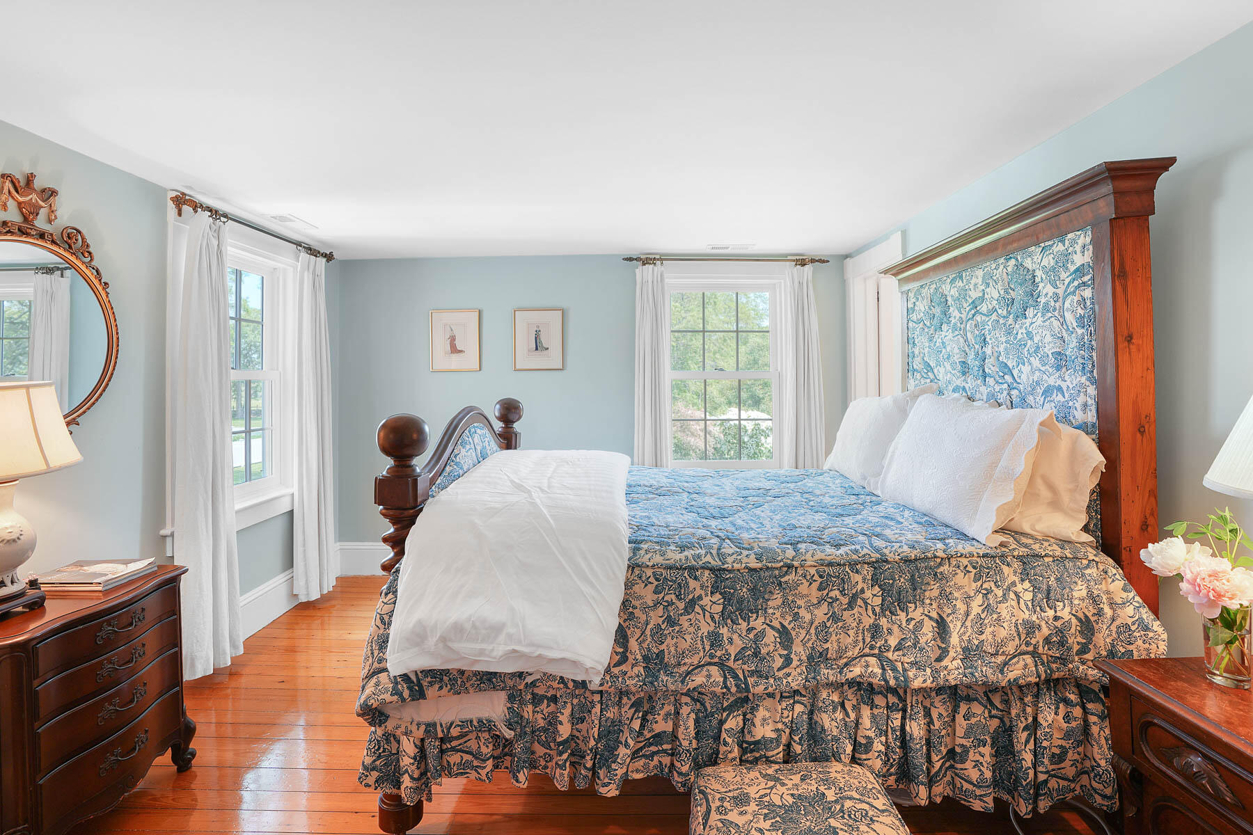 31 Lamberts Cove Road Vineyard Haven, MA 02568 - Photo 22 of 37 31 Lambert's Cove Rd-40LOW RES040