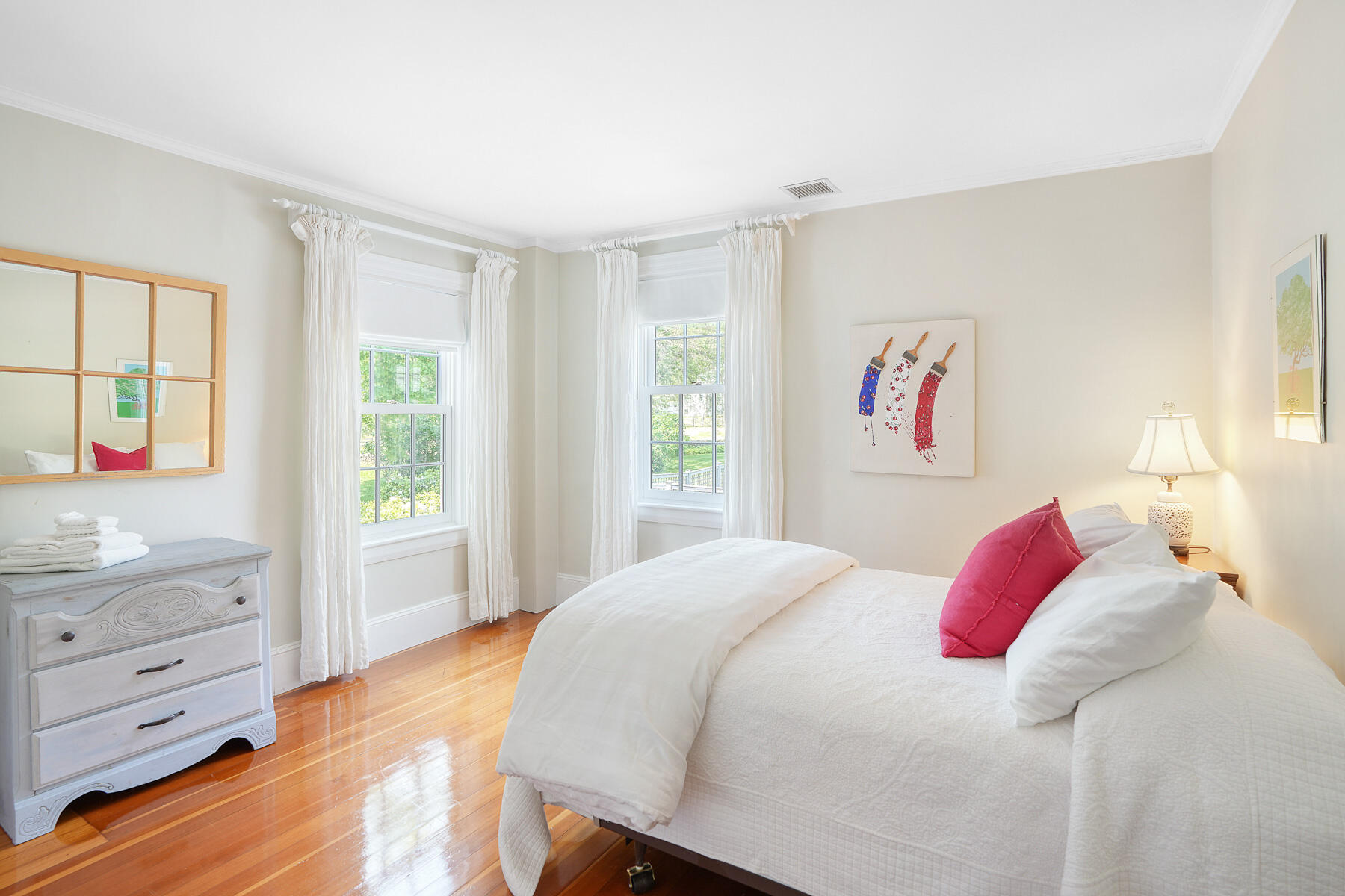 31 Lamberts Cove Road Vineyard Haven, MA 02568 - Photo 23 of 37 31 Lambert's Cove Rd-46LOW RES046