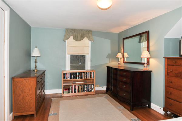 9 Newcastle Road Belmont, MA 02478 - Photo 14 of 22 Gallery Image 14