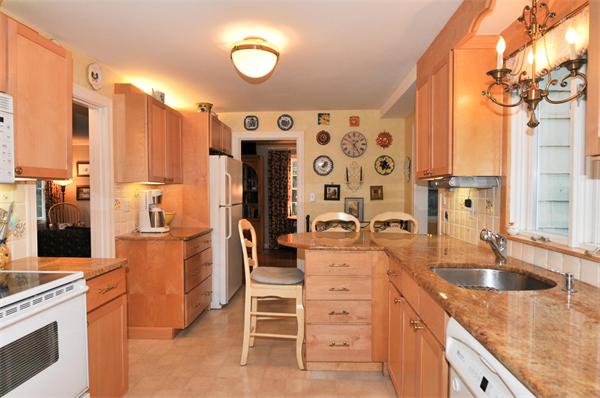 9 Newcastle Road Belmont, MA 02478 - Photo 8 of 22 Gallery Image 8