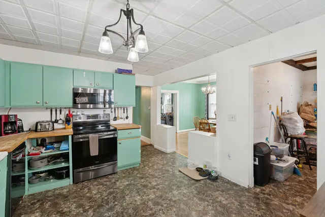 $219,000 | 43 Elm Street, Auburn, ME 04210