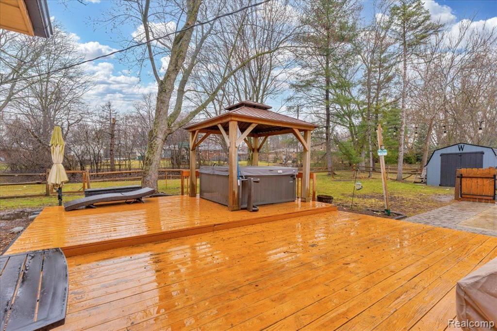28095 Hawberry Road Farmington Hills, MI 48331 - Photo 37 of 46