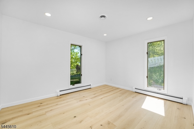 306 Warrenville Road Green Brook, NJ 08812 - Photo 25 of 37