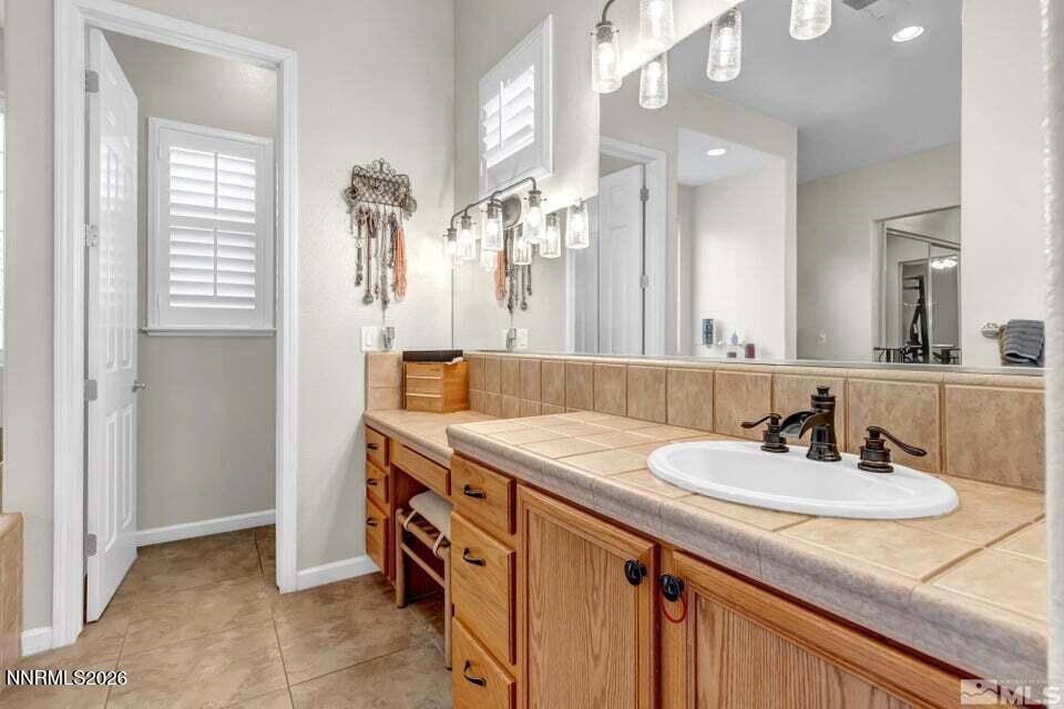 1646 Sunhaven Court Reno, NV 89521 - Photo 24 of 33 primary bath 1
