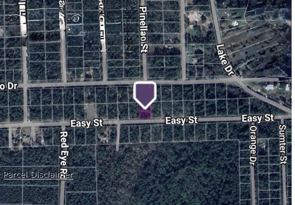 124 Easy Street Florahome, FL 32140 - Photo 2 of 4 a bathroom with a shower