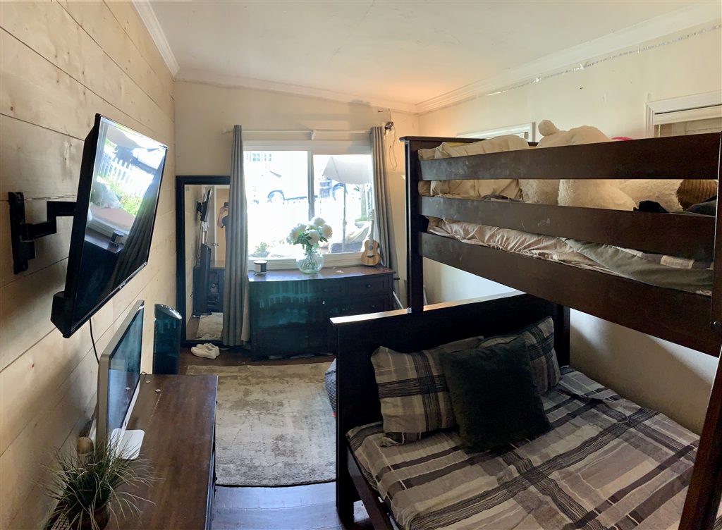875 Crest View Road Vista, CA 92081 - Photo 18 of 24 Gallery Image 18