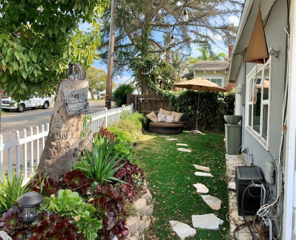 875 Crest View Road Vista, CA 92081 - Photo 3 of 24 Gallery Image 3