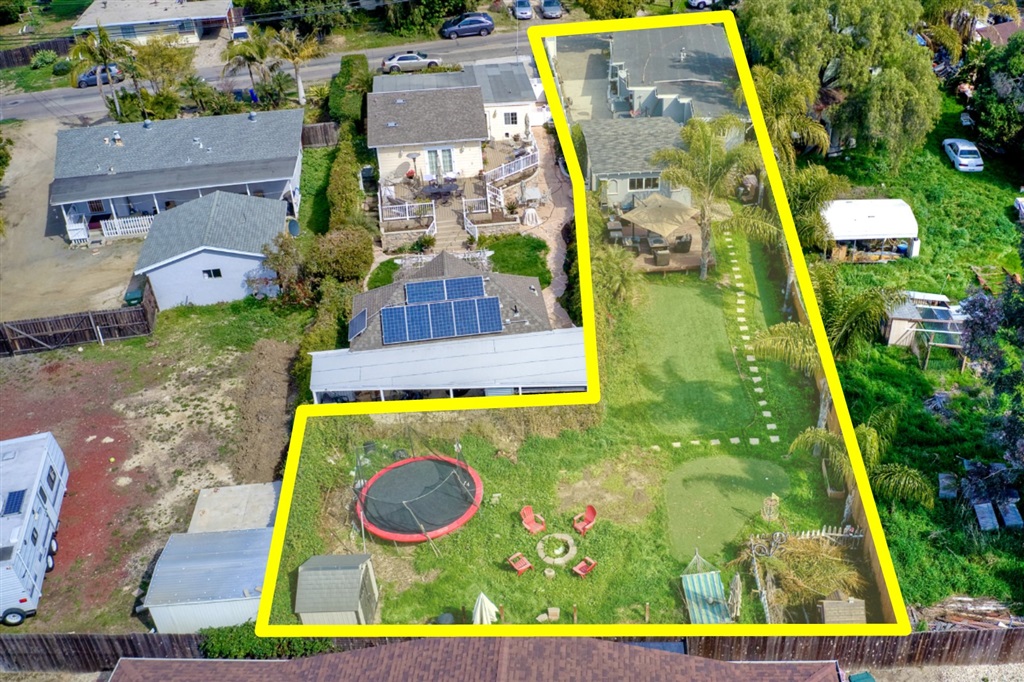 875 Crest View Road Vista, CA 92081 - Photo 4 of 24 Gallery Image 4