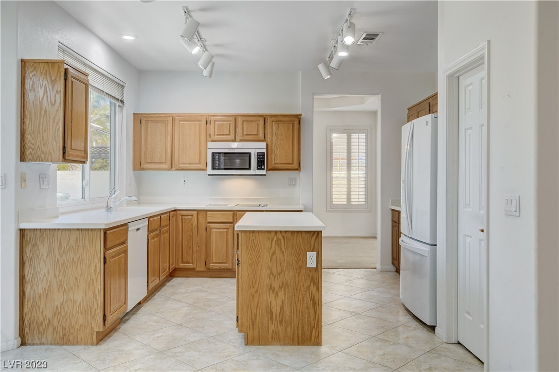 2108 Jadeleaf Court Las Vegas, NV 89134 - Photo 17 of 61