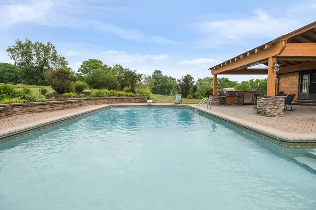 $1,195,000 | 1361 Madison Creek Road, Goodlettsville, TN 37072