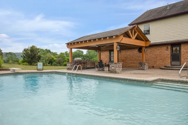 $1,195,000 | 1361 Madison Creek Road, Goodlettsville, TN 37072