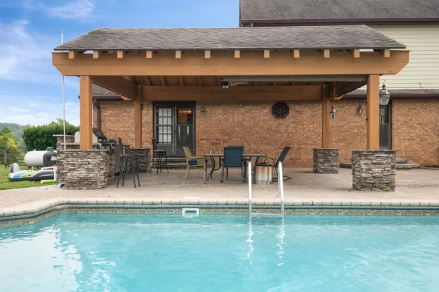 $1,195,000 | 1361 Madison Creek Road, Goodlettsville, TN 37072