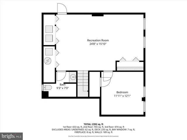 a picture of a wall with a white wall and a painting