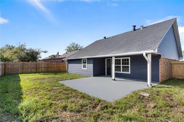 $215,000 | 764 Lafayette Drive, Laplace, LA 70068