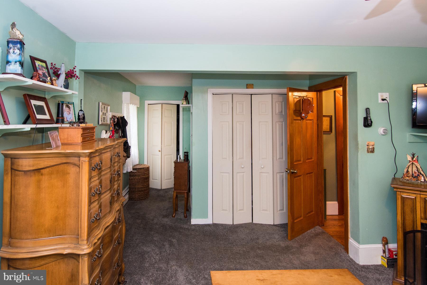 906 Township Line Road Phoenixville, PA 19460 - Photo 17 of 41 Main bedroom closets