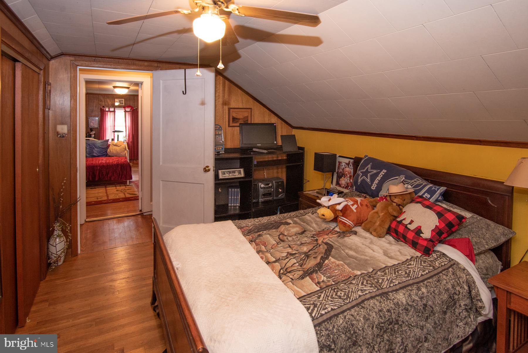 906 Township Line Road Phoenixville, PA 19460 - Photo 24 of 41 Bedroom 3 with closets