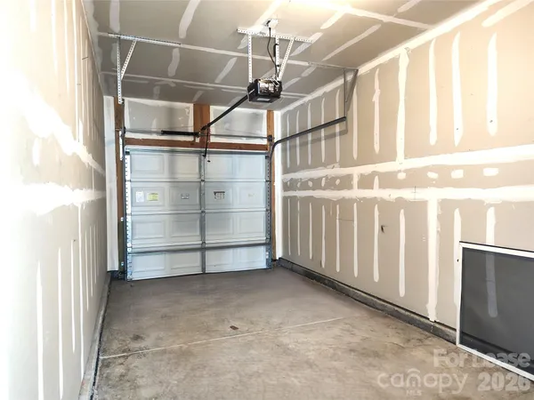 $1,995 | 15257 Wrights Crossing Drive, Charlotte, NC 28278