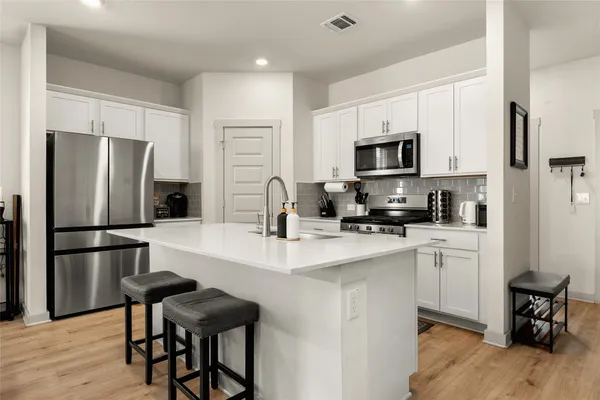 $3,400 | 10513 Defender Trail, Austin, TX 78754