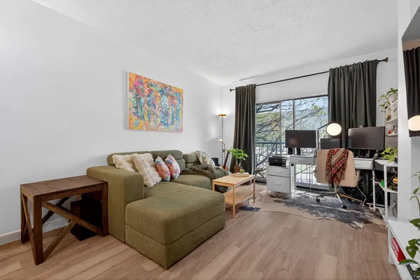 $2,850 | 318 38th Street, Unit 301, Union City, NJ 07087