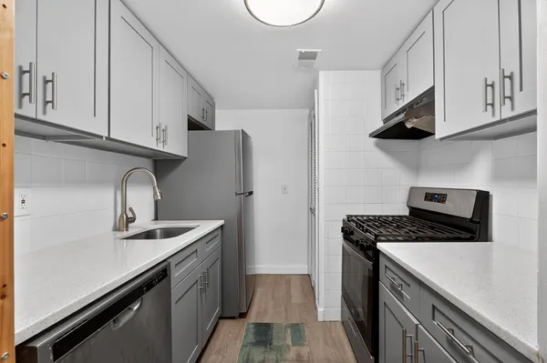 $2,850 | 318 38th Street, Unit 301, Union City, NJ 07087