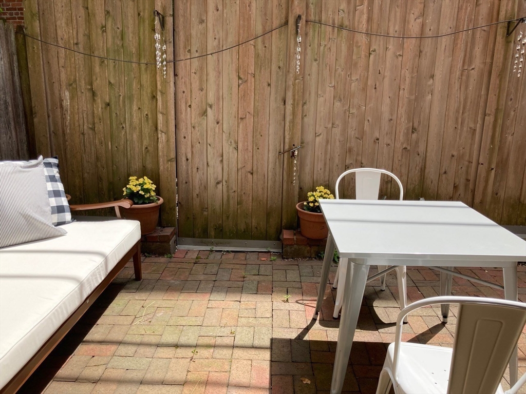 54 Temple Street, Unit 1 Boston, MA 02114 - Photo 16 of 26