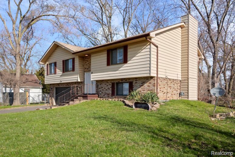 20100 Wick Road Taylor, MI 48180 - Photo 3 of 37
